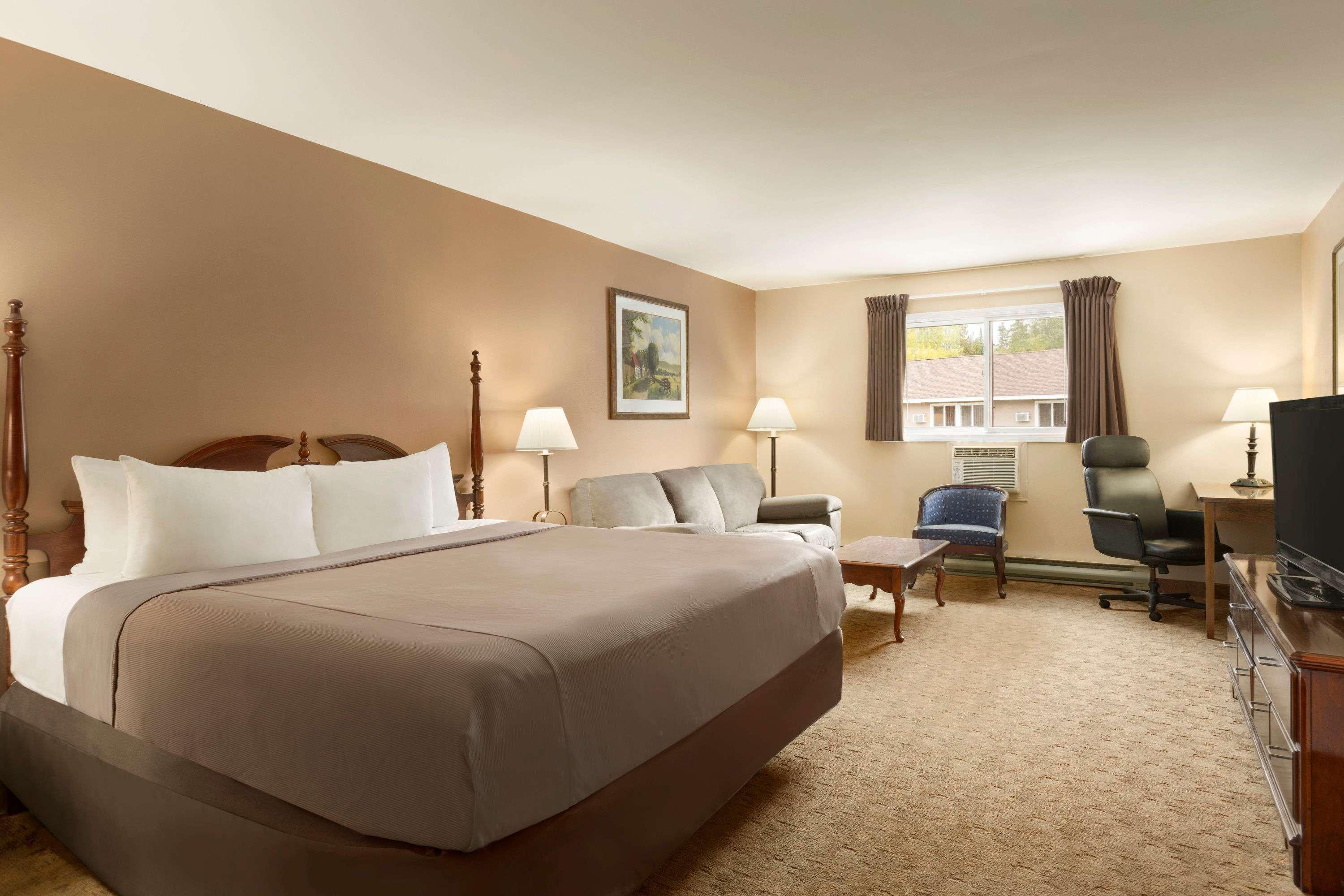 Travelodge By Wyndham Kenora Exterior photo